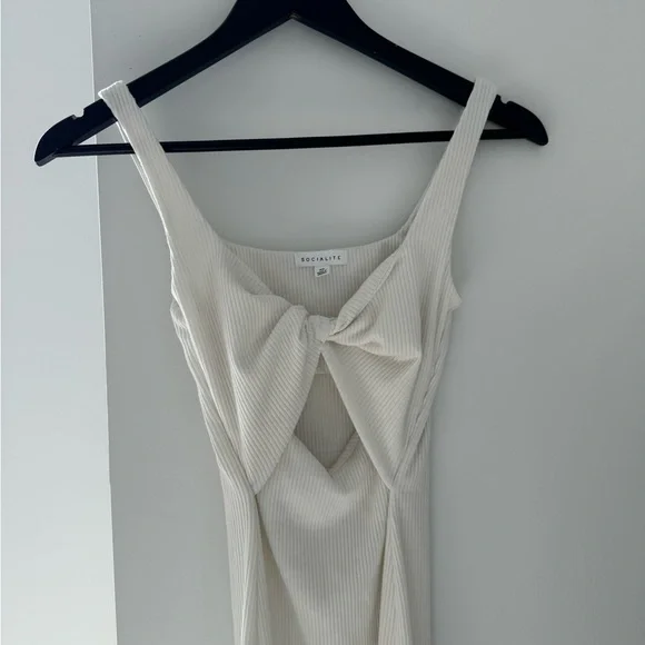 Socialite White Ribbed Cutout Midi Dress - Picture 4 of 6